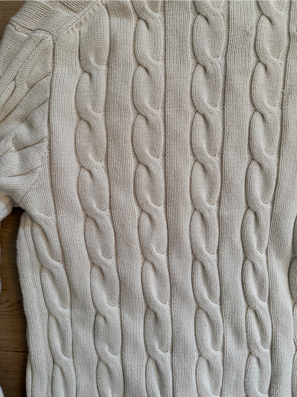 vintage abercrombie & fitch men’s v neck cable knit sweater - Picture 5 of 6